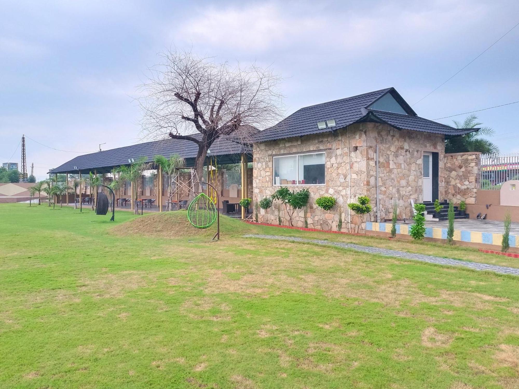 Royal Rajasthan Resort Sikar Exteriér fotografie
